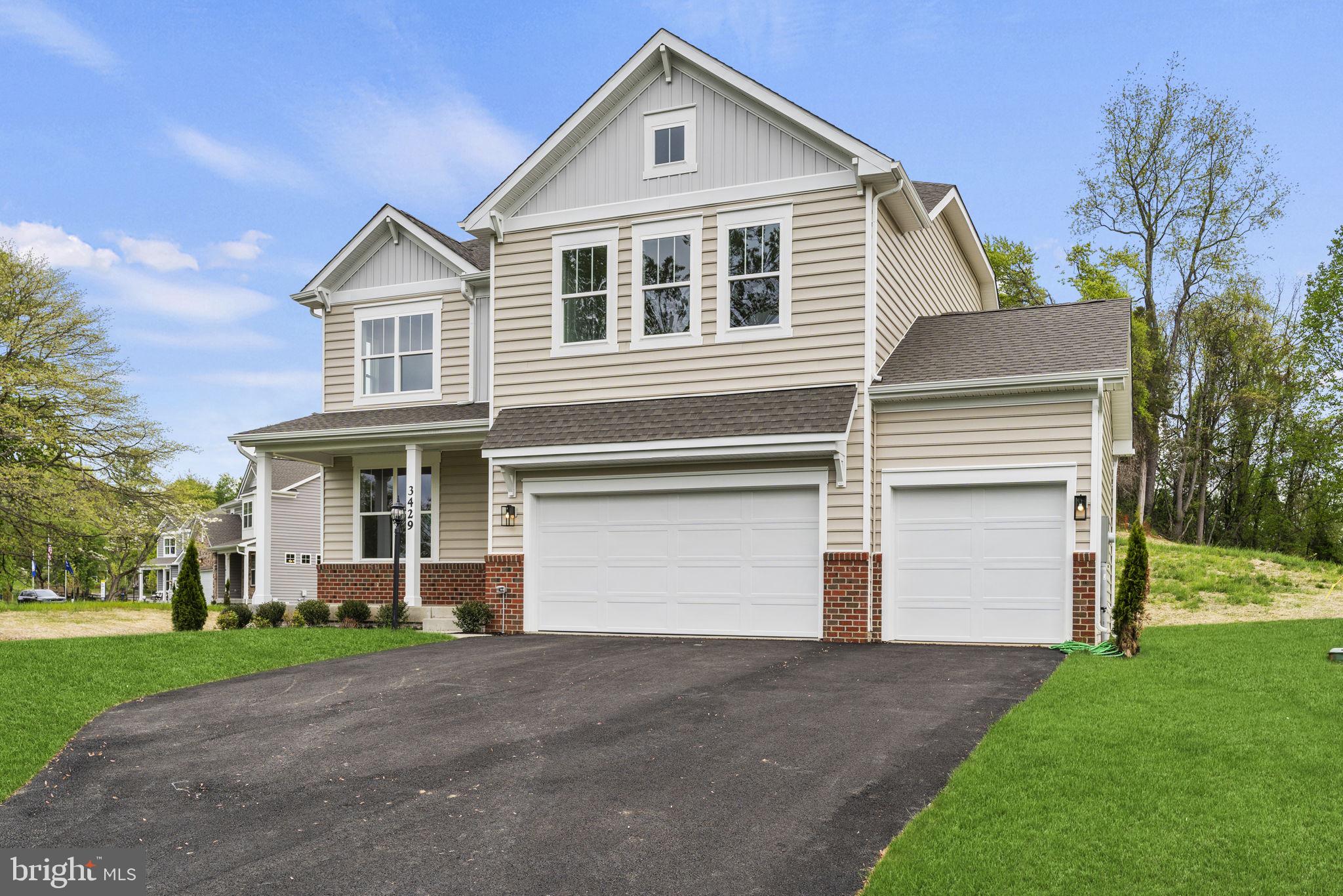 WOODED RUN ESTATES - Residential