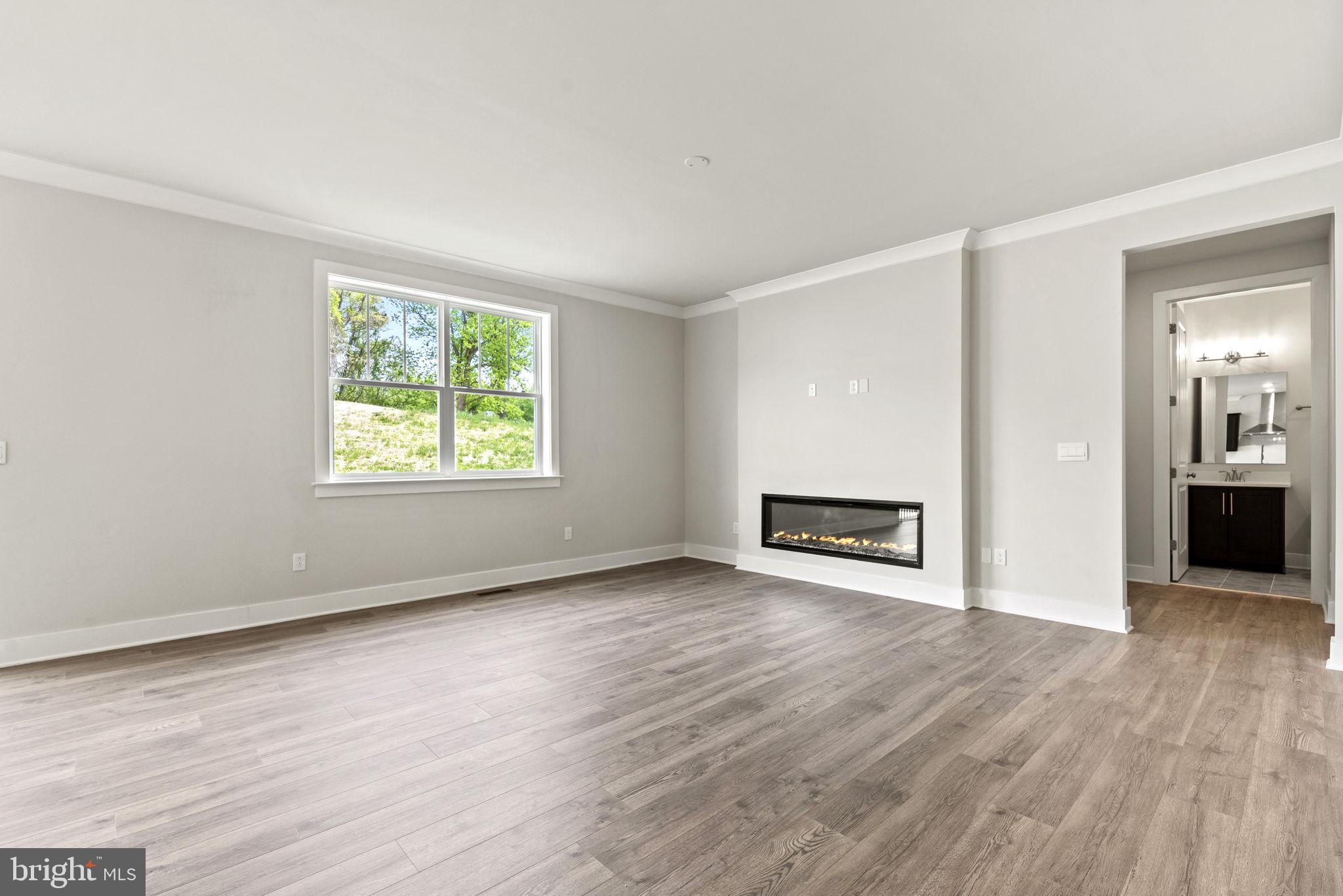 WOODED RUN ESTATES - Residential