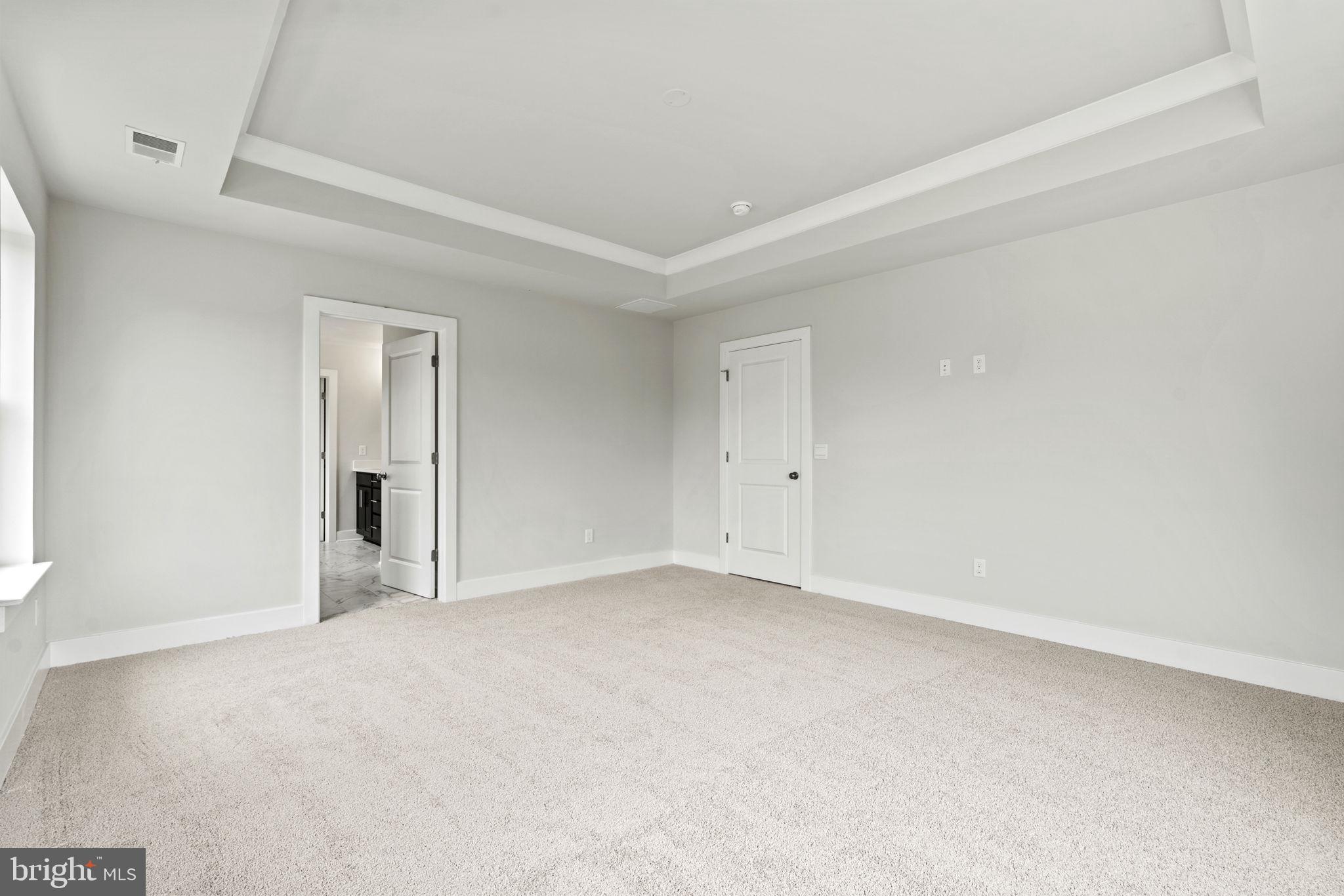 WOODED RUN ESTATES - Residential