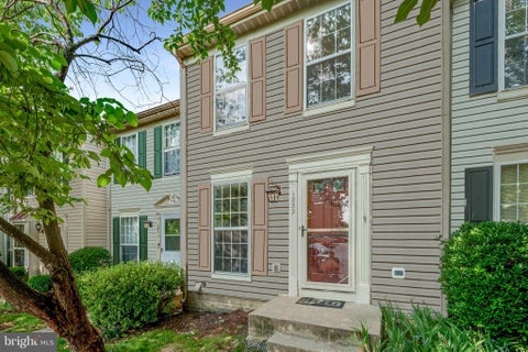 Townhouse For Rent - 1832 Tiger Lily Circle<br/> WOODBRIDGE, VA 22192