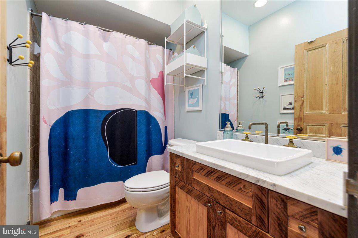 BROMPTONS AT COURTHOUSE - Residential