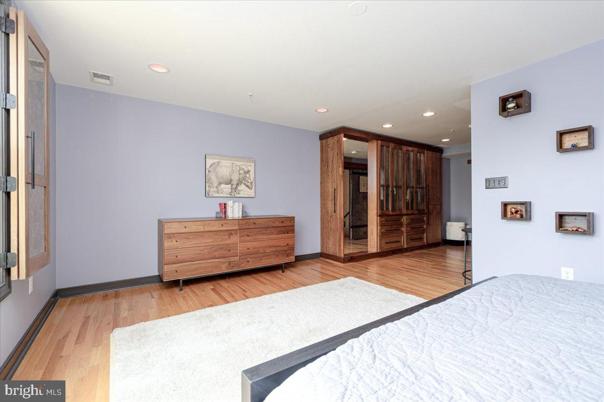 BROMPTONS AT COURTHOUSE - Residential