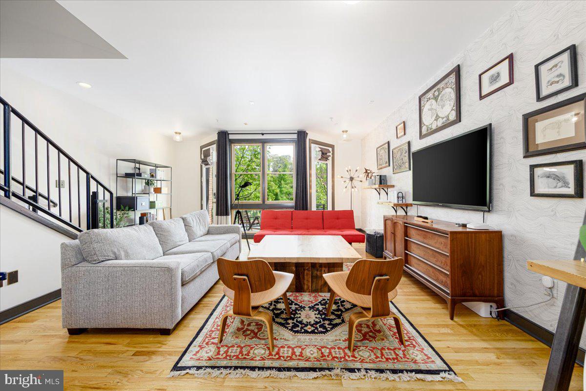 BROMPTONS AT COURTHOUSE - Residential