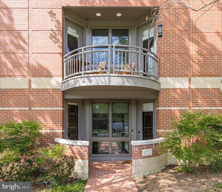 BROMPTONS AT COURTHOUSE - Residential