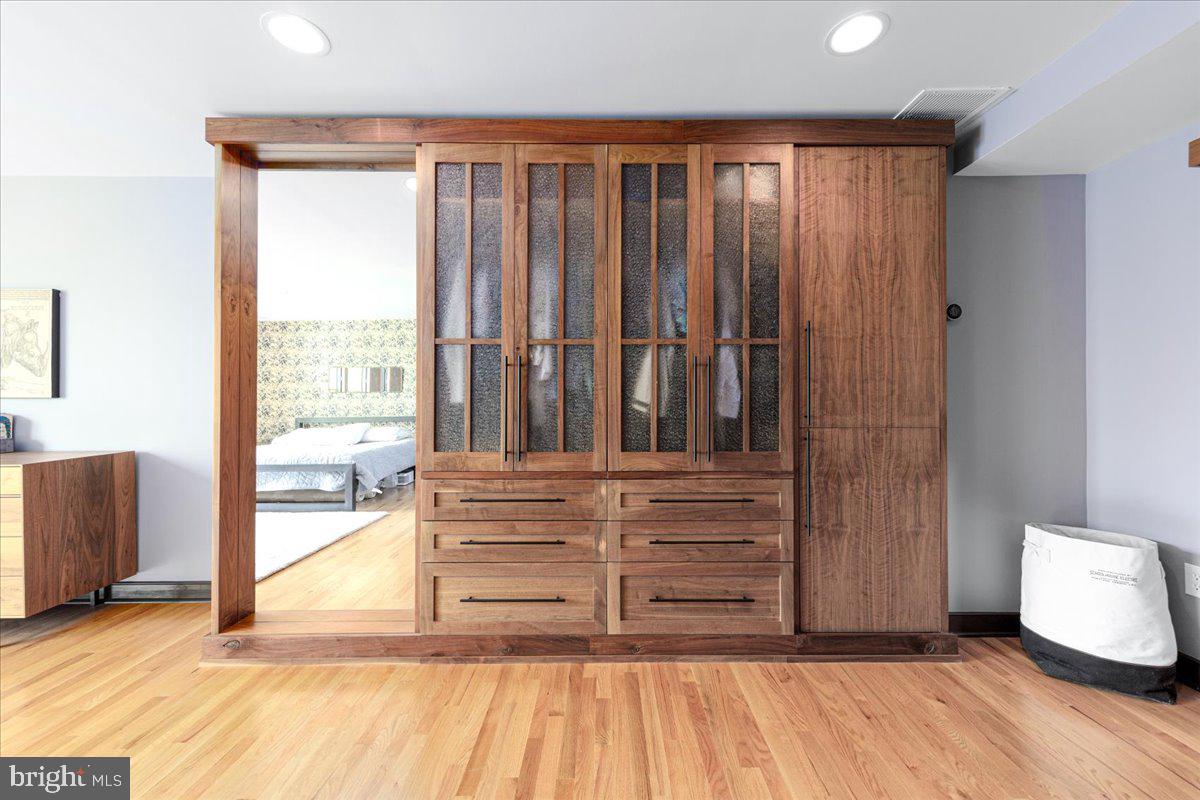 BROMPTONS AT COURTHOUSE - Residential