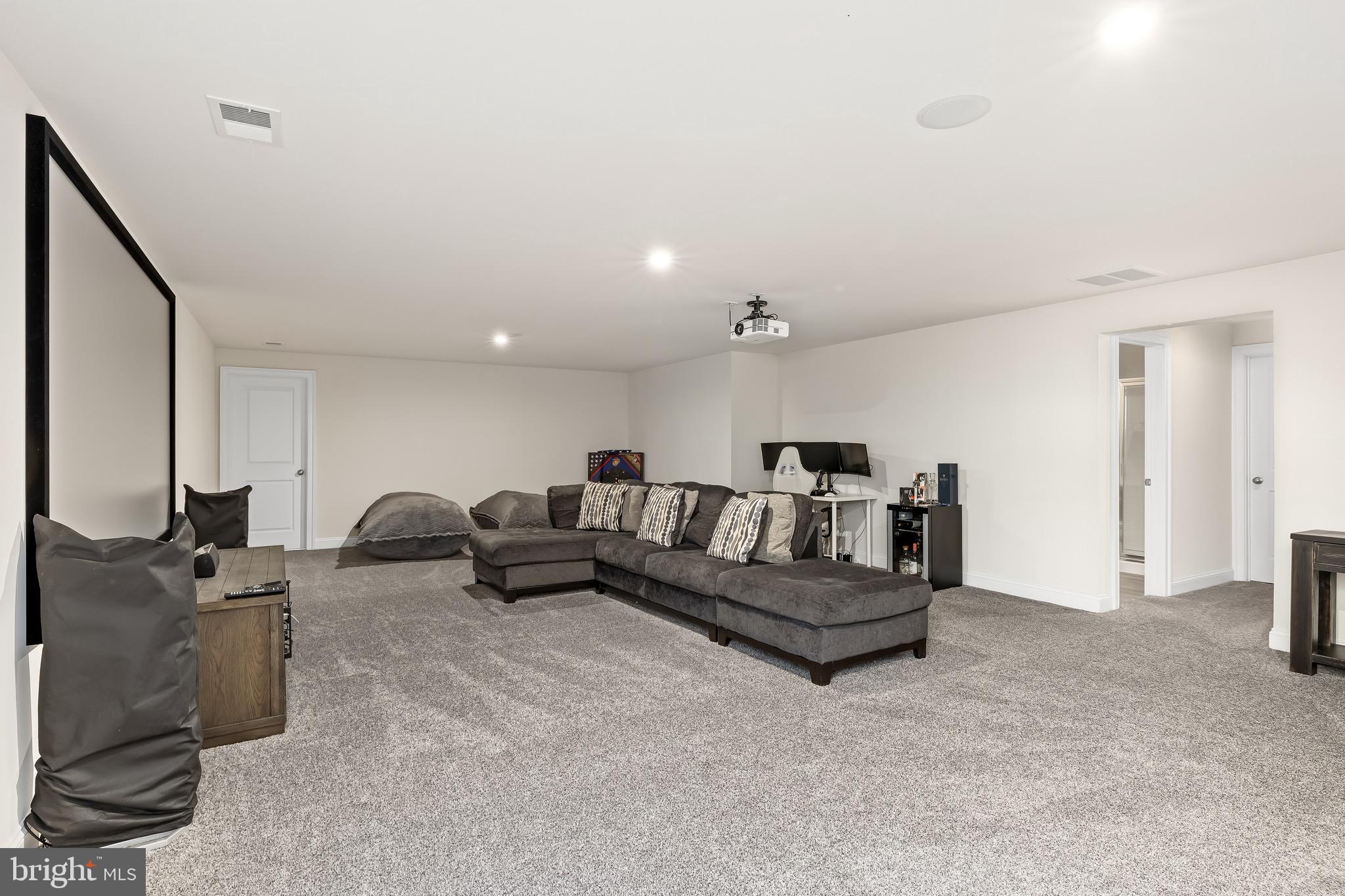 EMBREY MILL - Residential