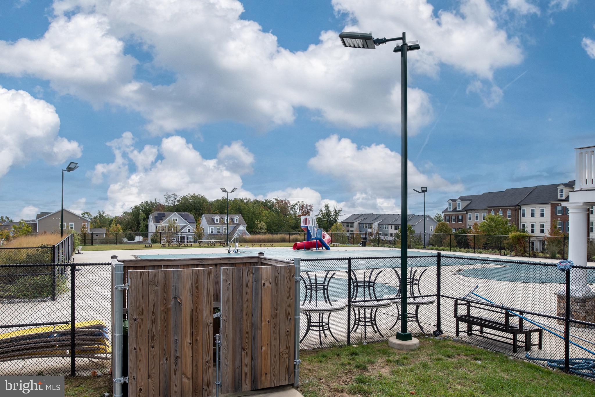 EMBREY MILL - Residential