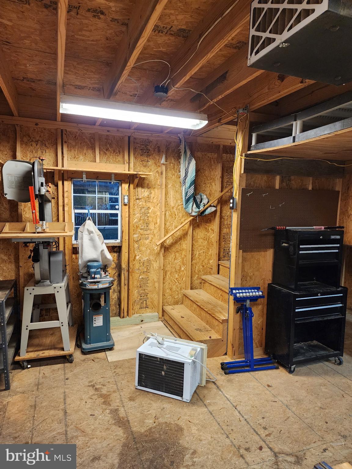 CLASSIC SHORES - Residential