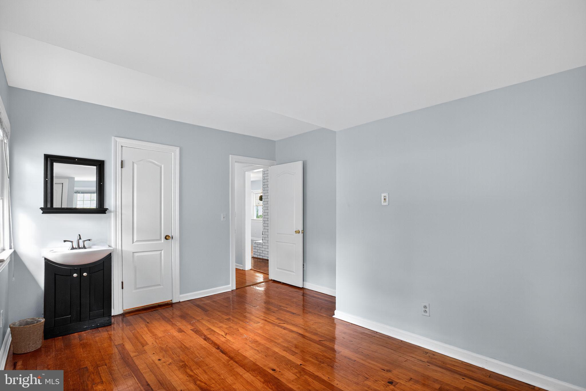 CLASSIC SHORES - Residential