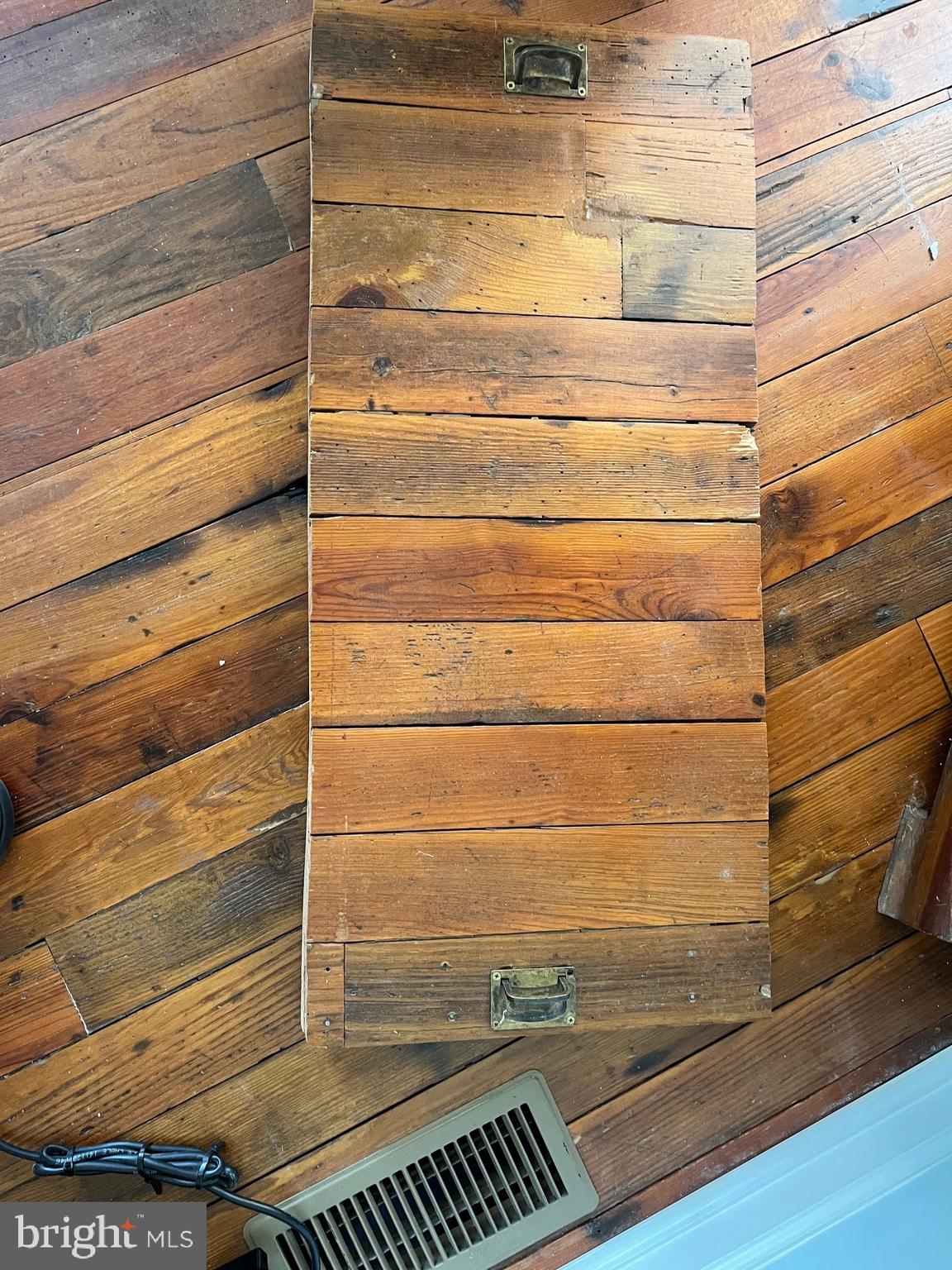 CLASSIC SHORES - Residential