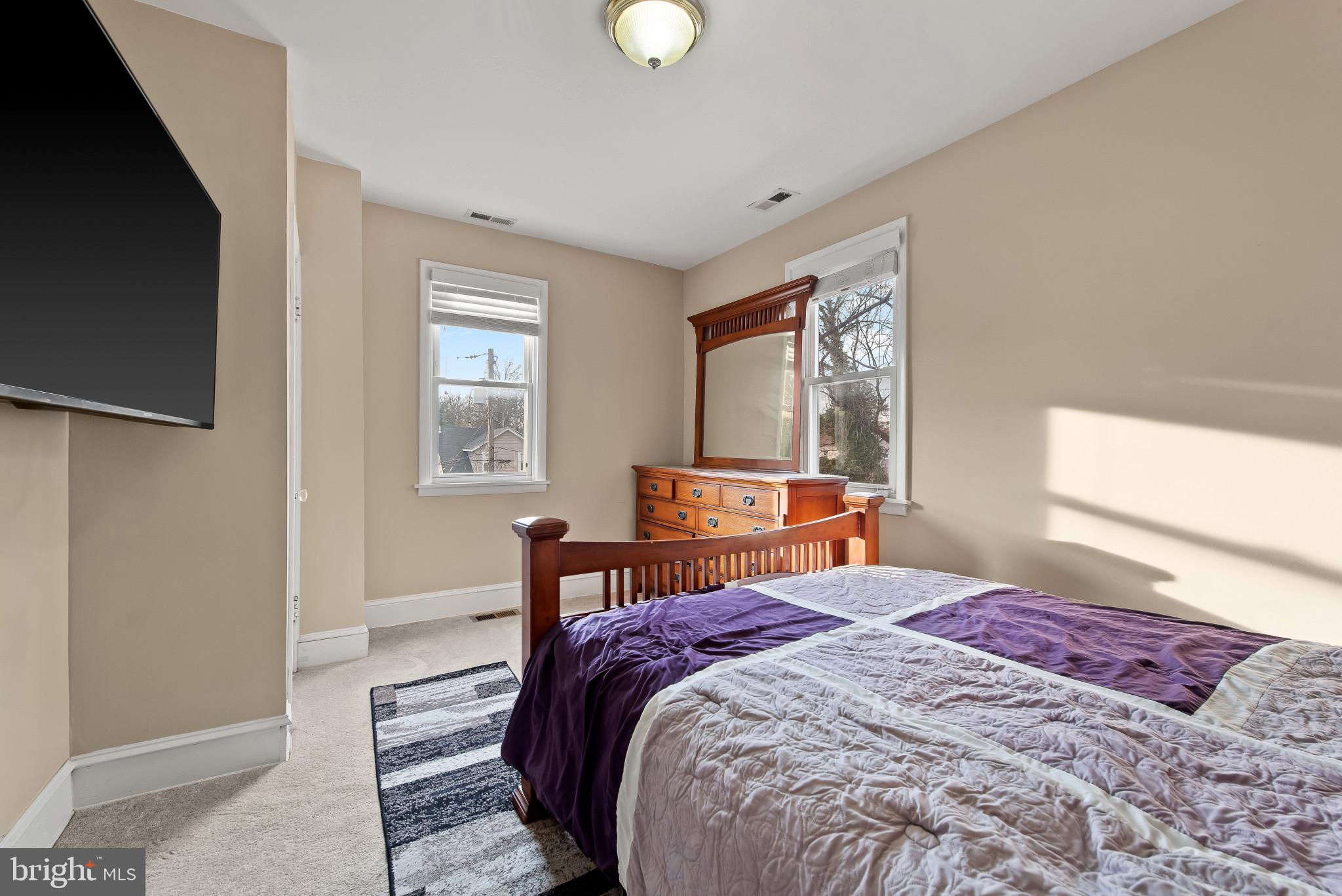 HOWARD PARK - Residential