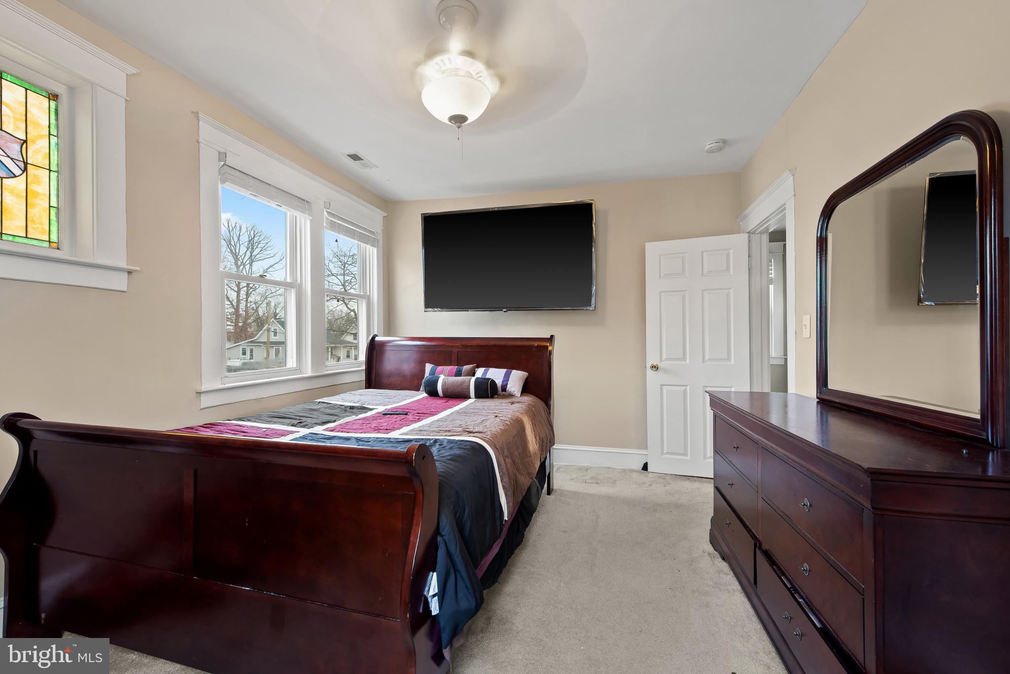 HOWARD PARK - Residential