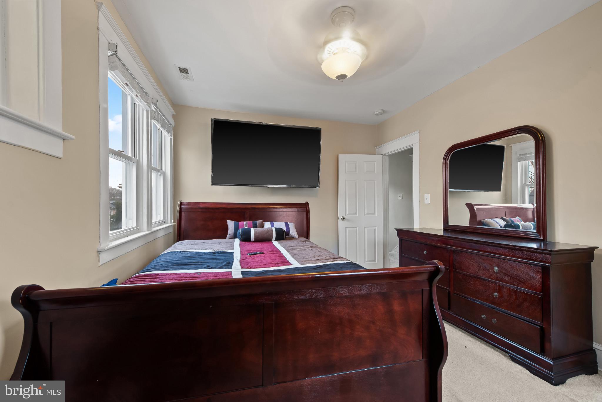 HOWARD PARK - Residential