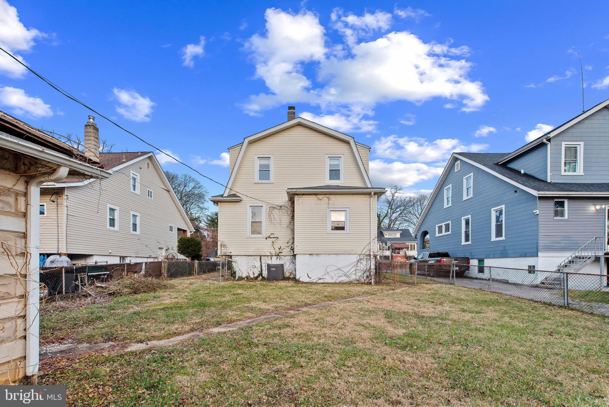 HOWARD PARK - Residential