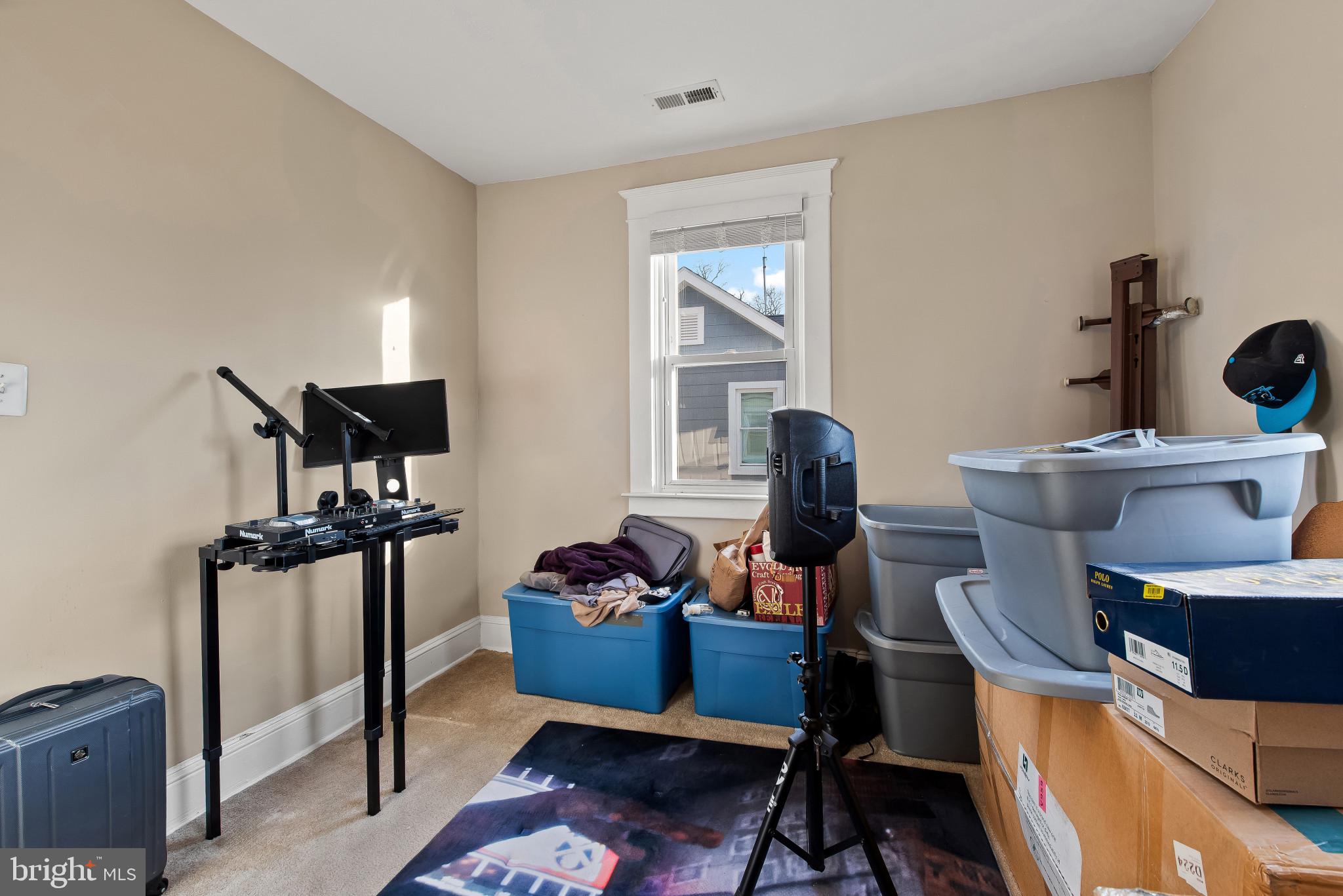 HOWARD PARK - Residential