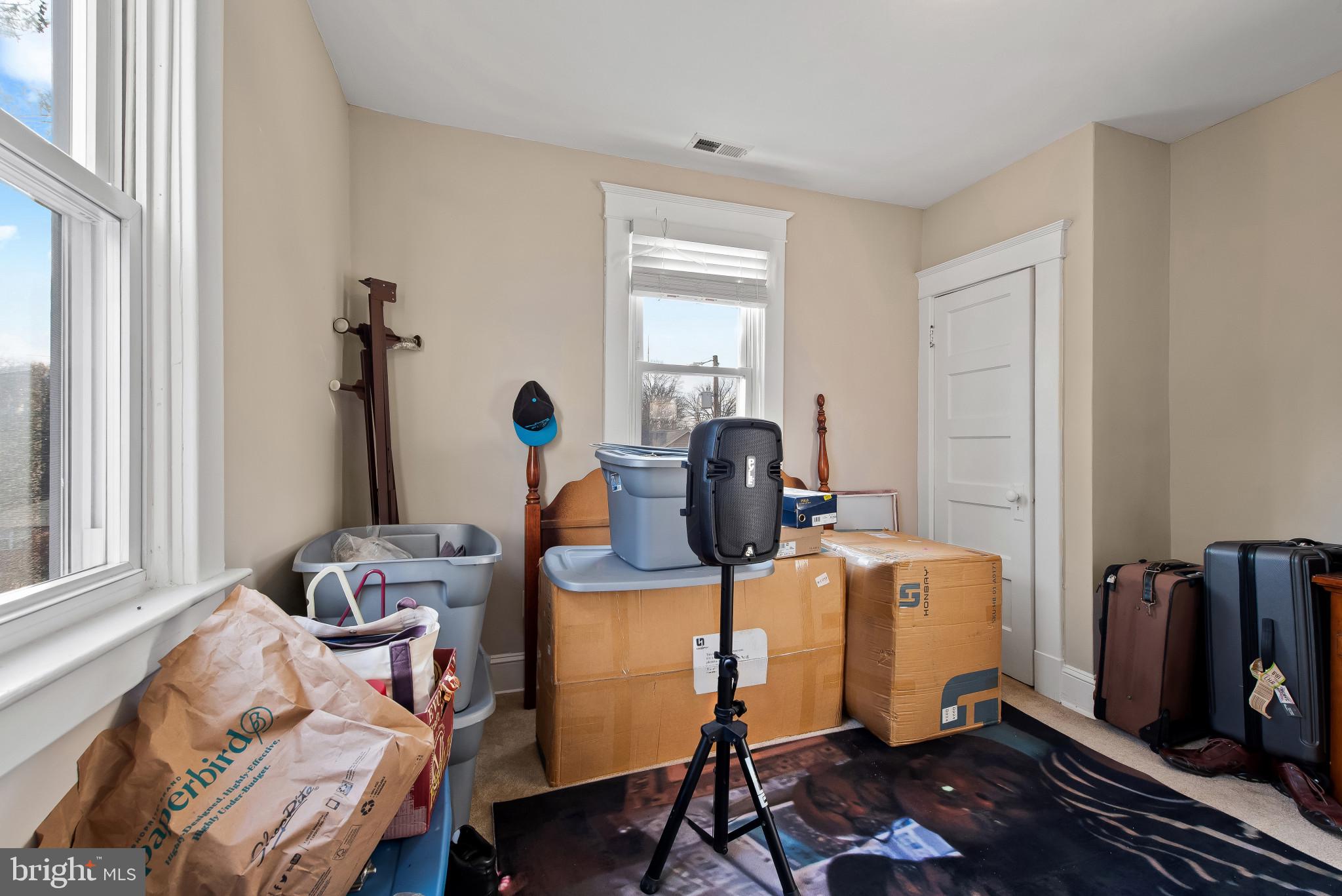 HOWARD PARK - Residential