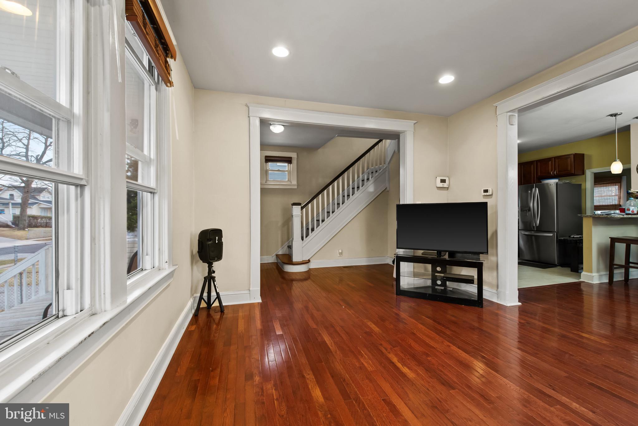 HOWARD PARK - Residential