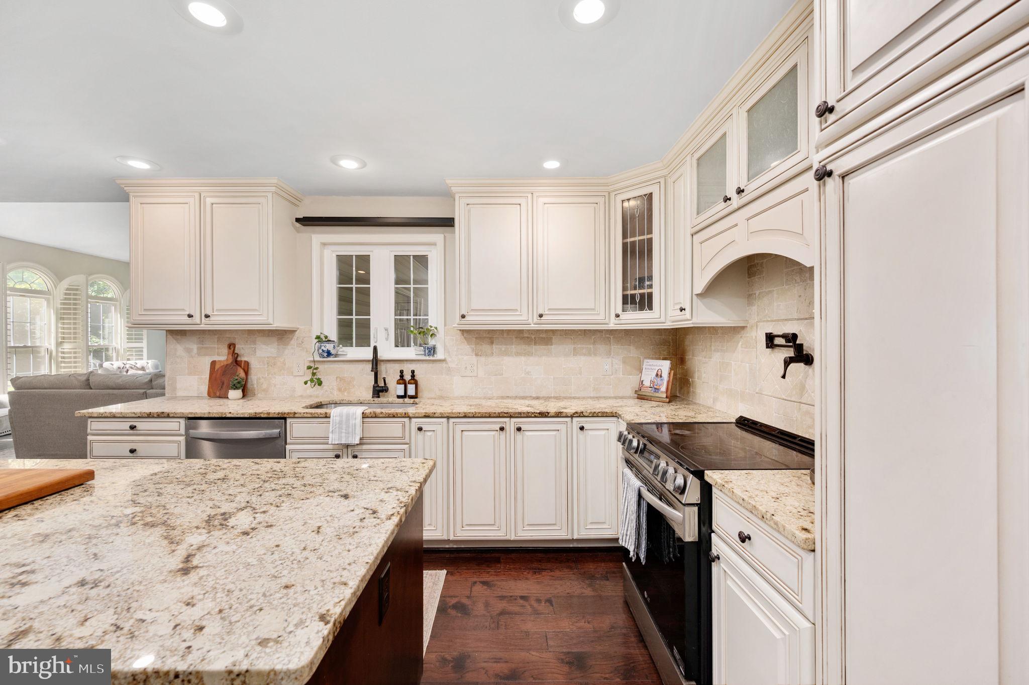 ESTATES OF LEE-JACKSON - Residential