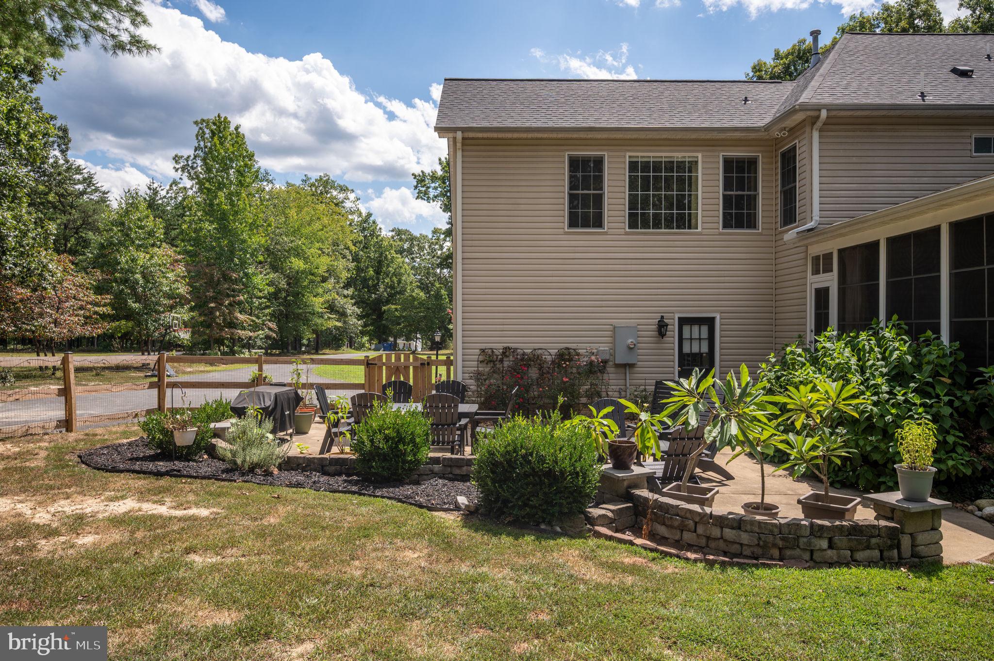 ESTATES OF LEE-JACKSON - Residential