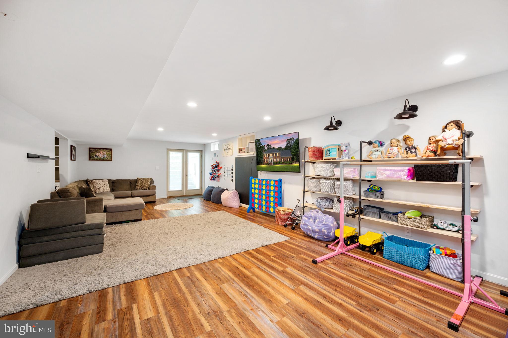 ESTATES OF LEE-JACKSON - Residential