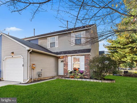 Photo of 22 River Bank Drive, ROEBLING, NJ 08554 (MLS # NJBL2097398)