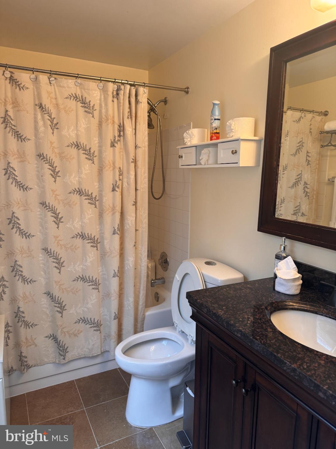 LONGMEAD - Residential Lease