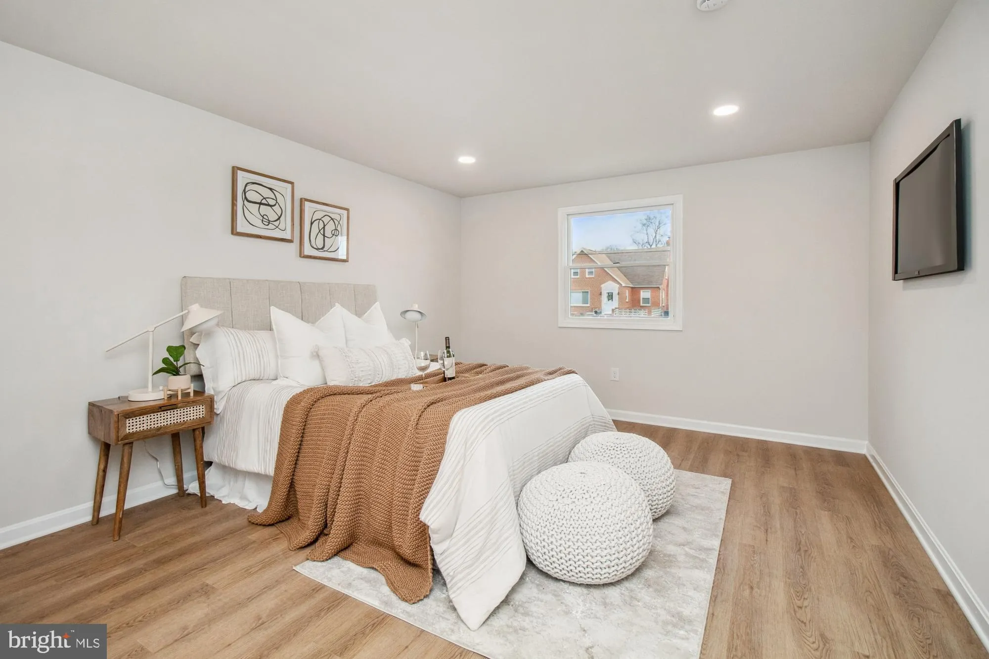 Dundalk, Maryland 21222, United States, 3 Bedrooms Bedrooms, ,4 BathroomsBathrooms,Residential,Pending,22870