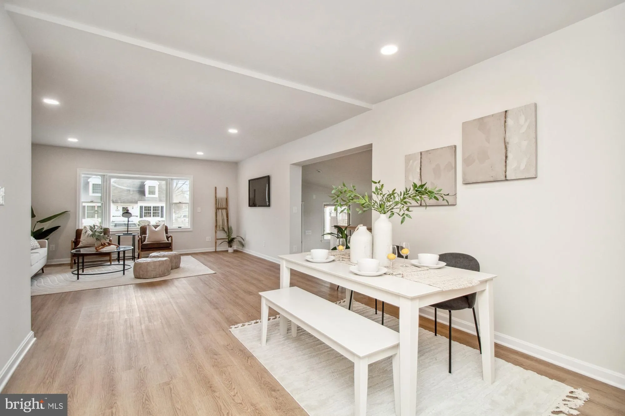 Dundalk, Maryland 21222, United States, 3 Bedrooms Bedrooms, ,4 BathroomsBathrooms,Residential,Pending,22870