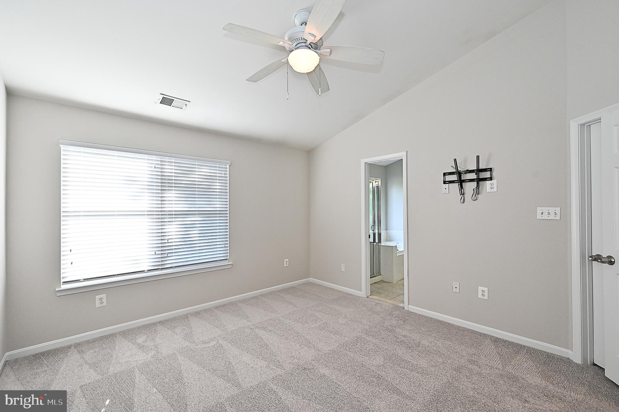SULLY STATION - Residential