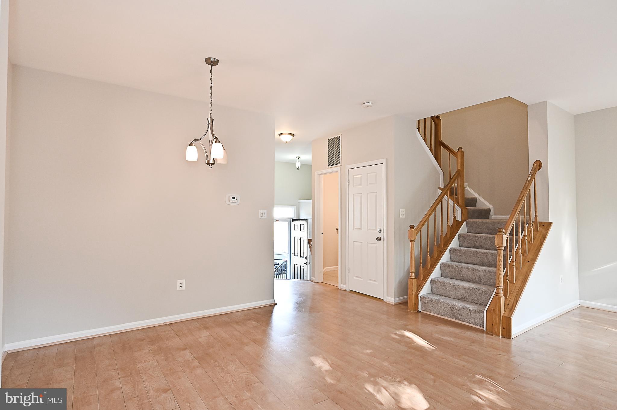 SULLY STATION - Residential