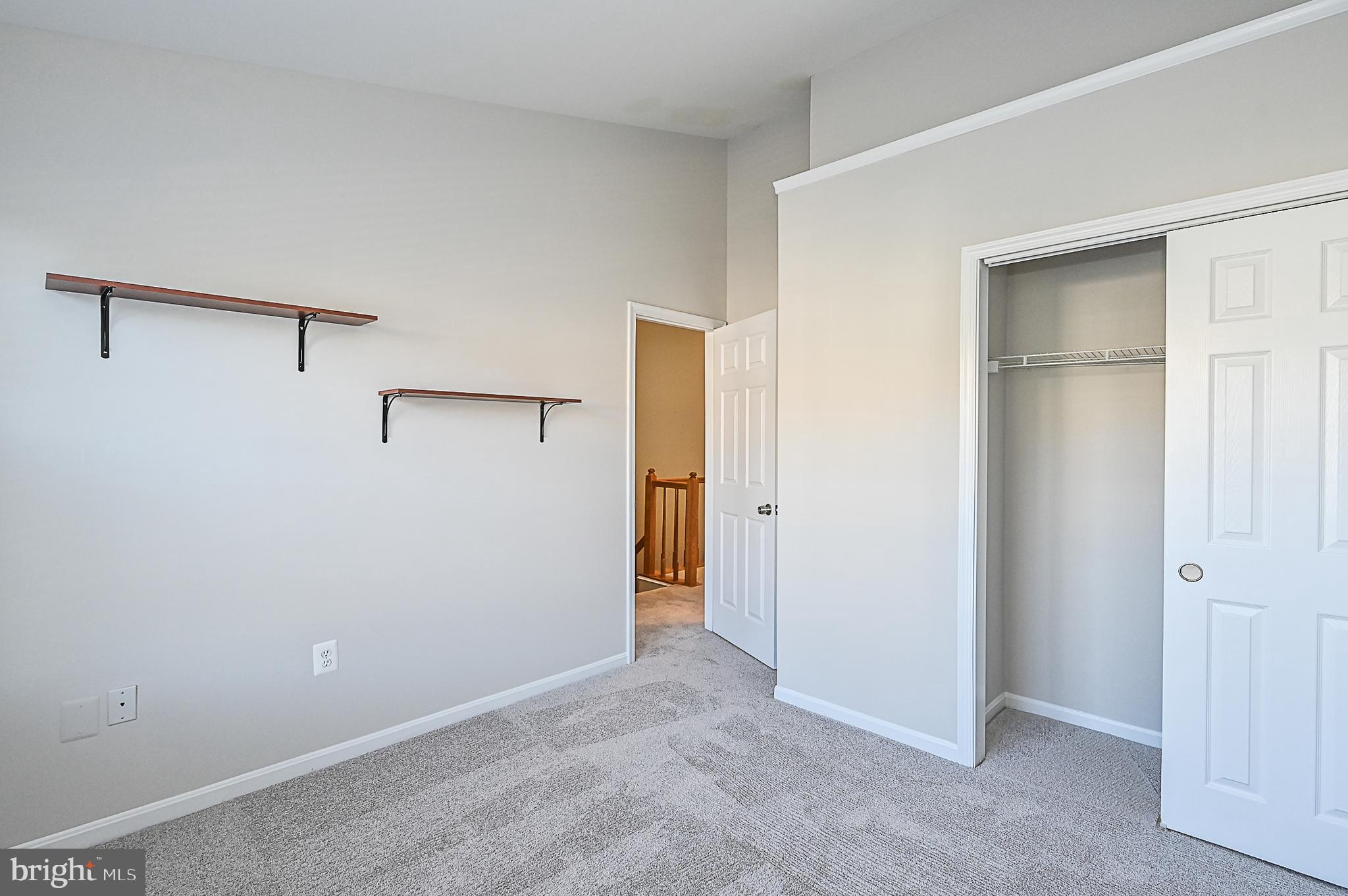 SULLY STATION - Residential