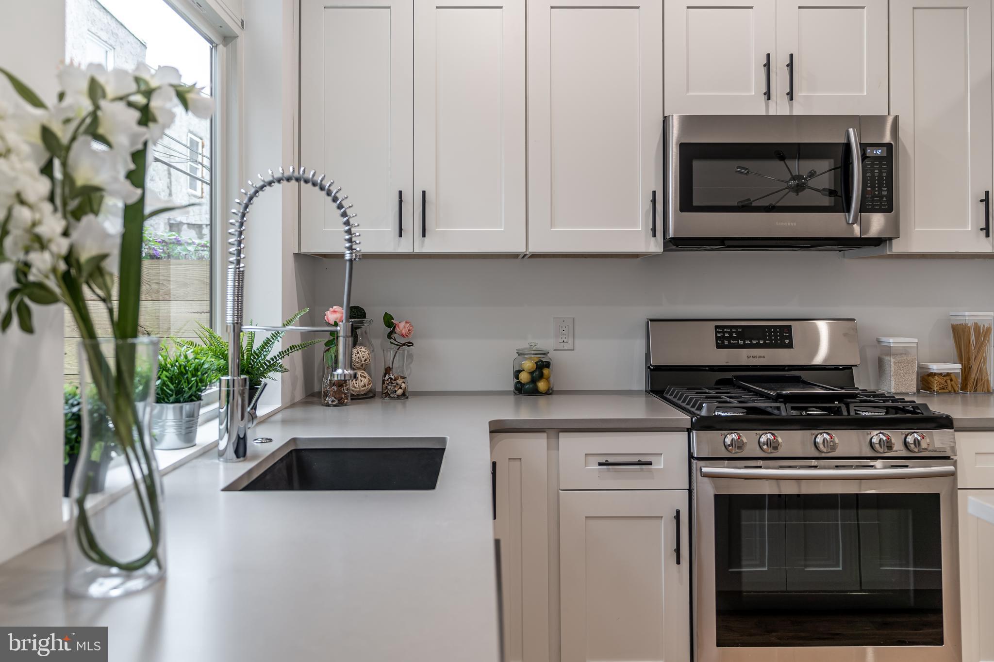 OLDE KENSINGTON - Residential