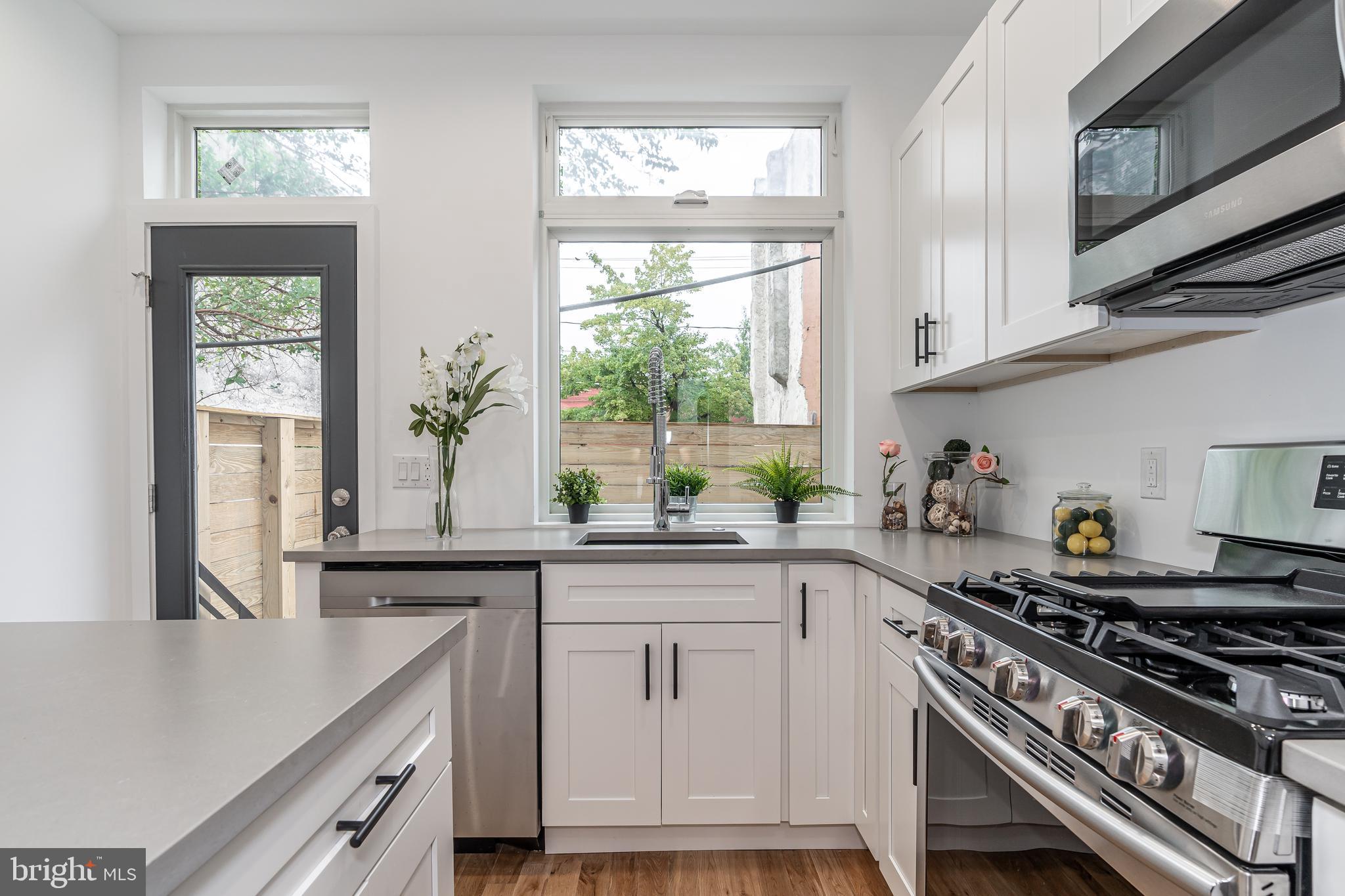 OLDE KENSINGTON - Residential