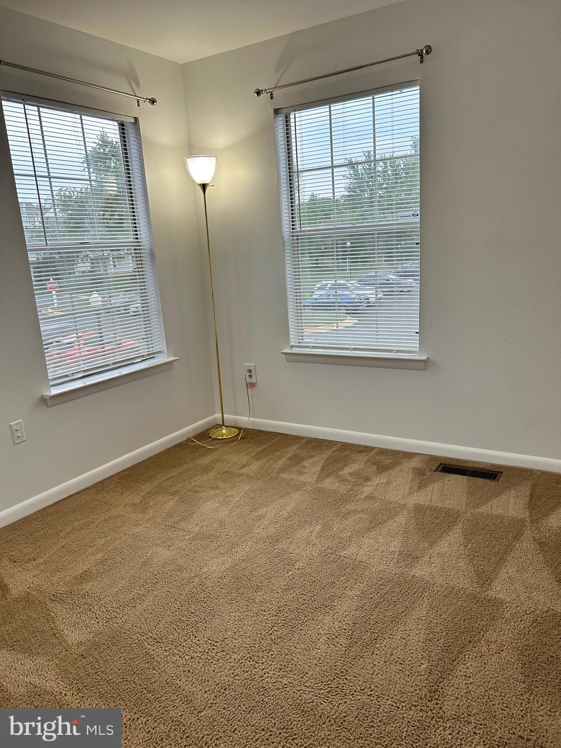 DEVON HILLS CONDO - Residential Lease