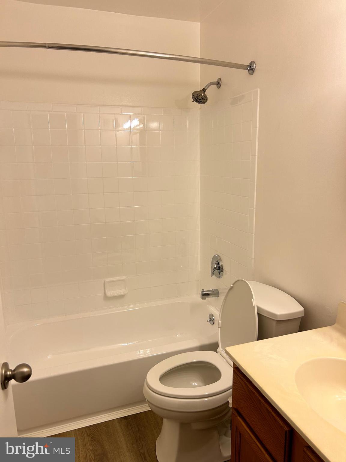 DEVON HILLS CONDO - Residential Lease