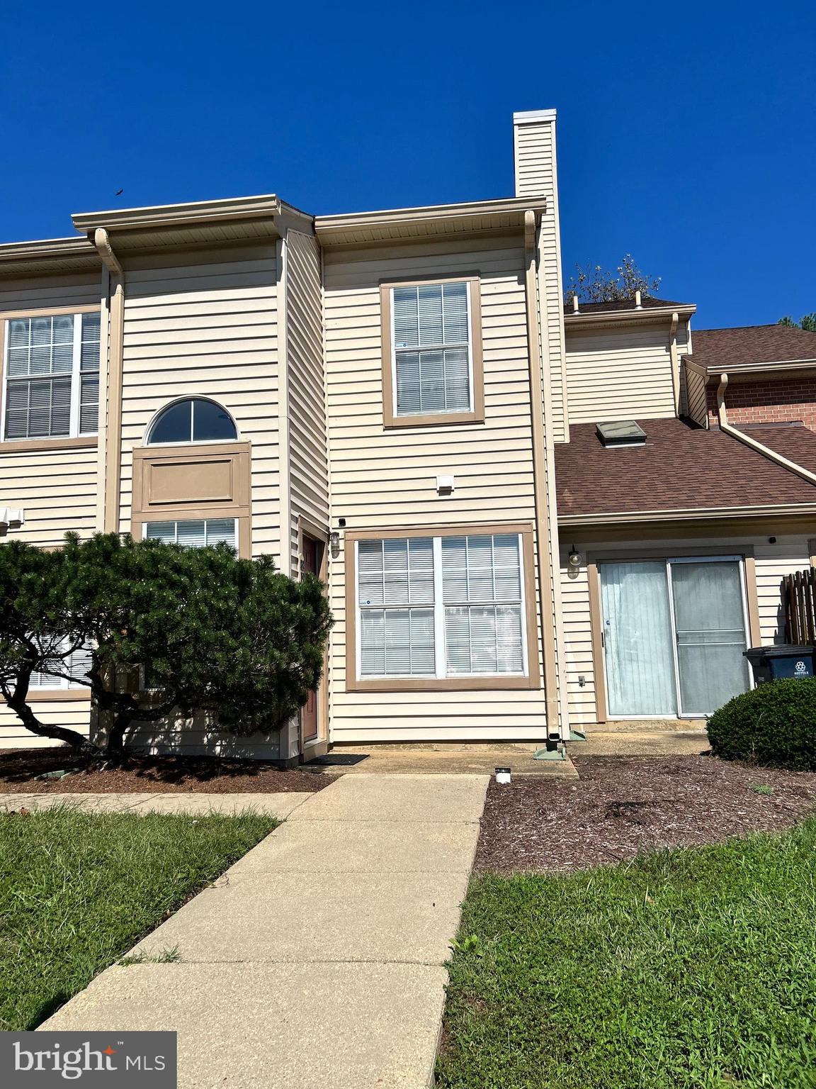 DEVON HILLS CONDO - Residential Lease