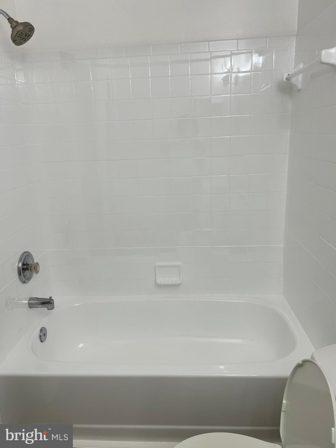 DEVON HILLS CONDO - Residential Lease