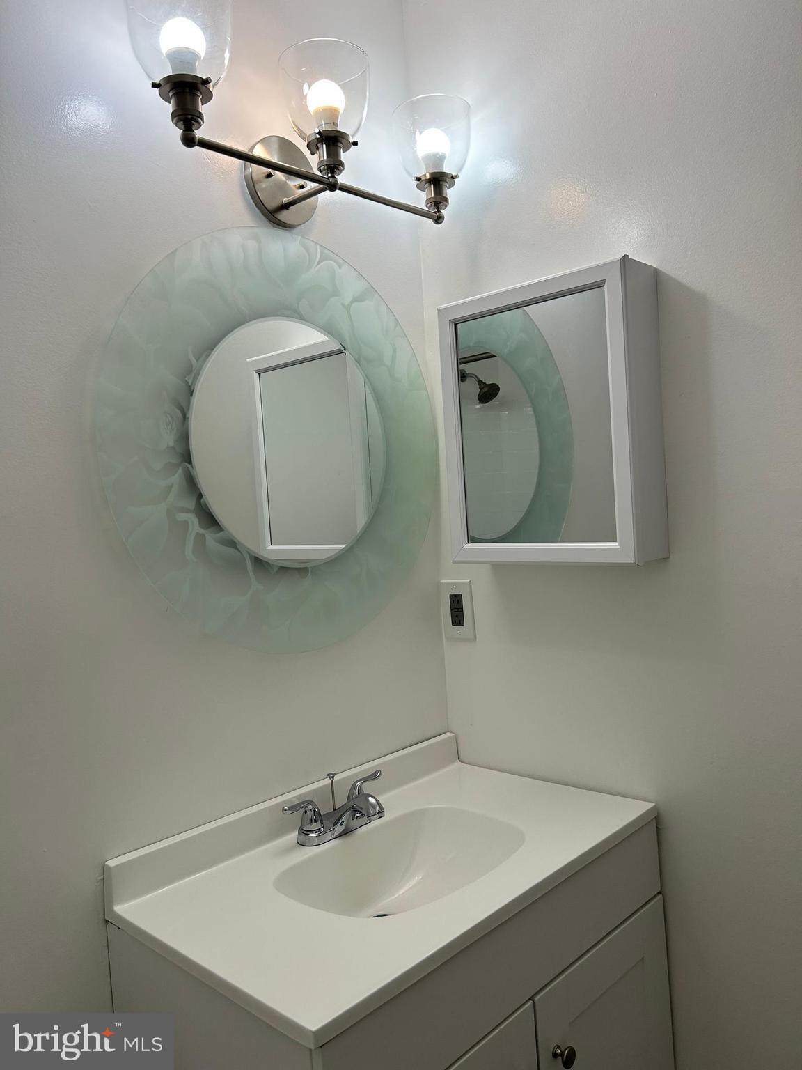 DEVON HILLS CONDO - Residential Lease