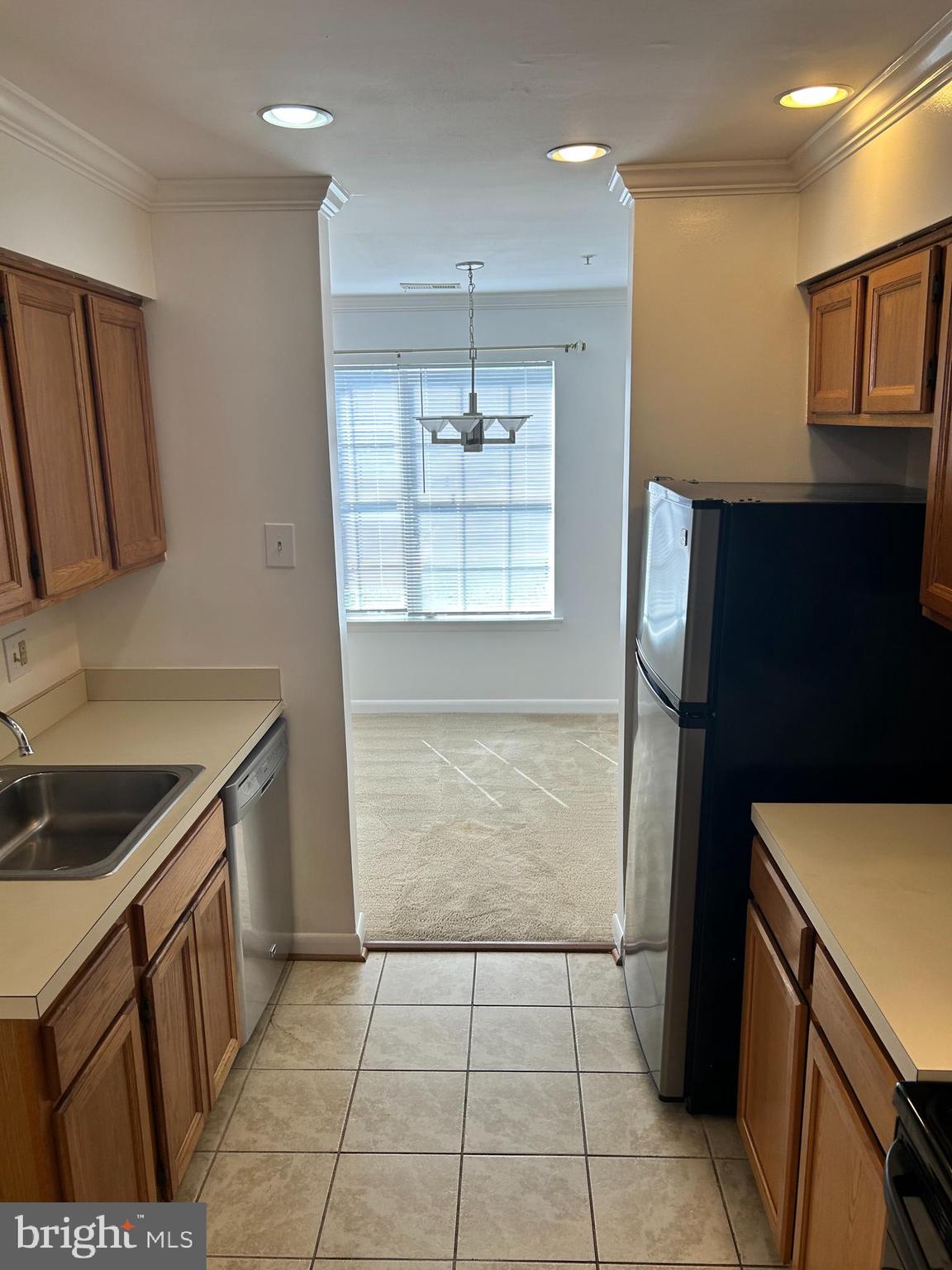 DEVON HILLS CONDO - Residential Lease