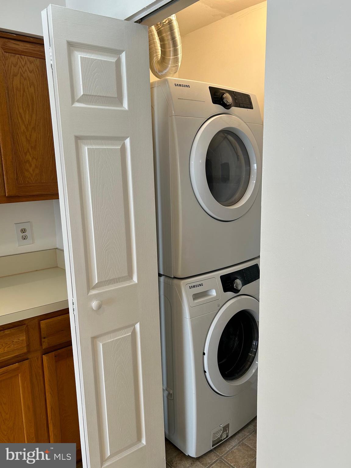 DEVON HILLS CONDO - Residential Lease