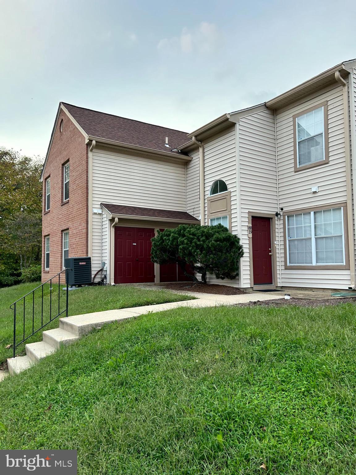 DEVON HILLS CONDO - Residential Lease