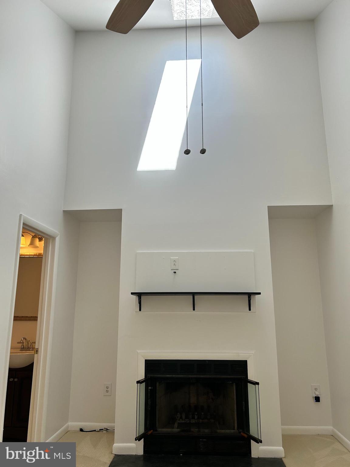 DEVON HILLS CONDO - Residential Lease