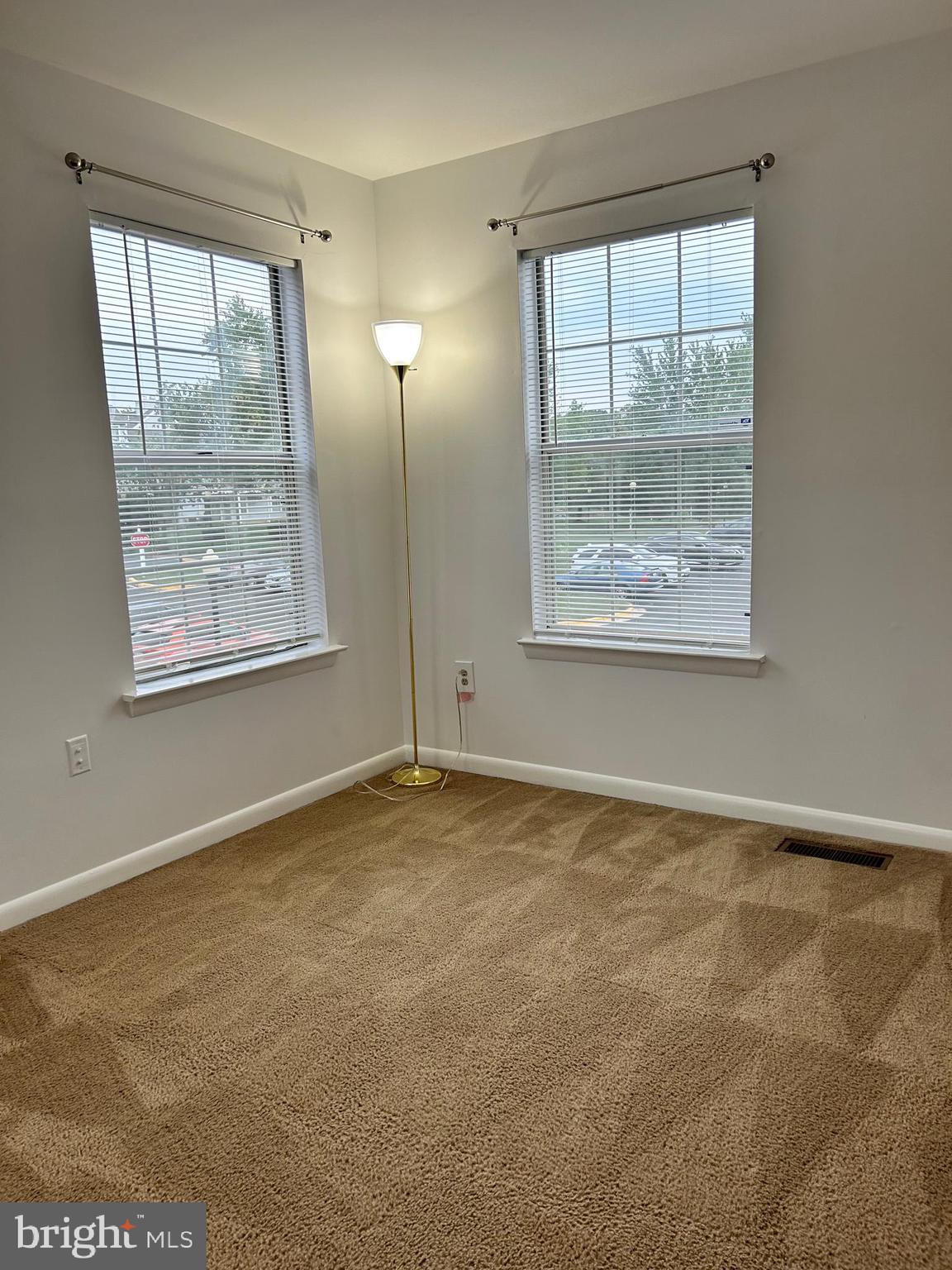 DEVON HILLS CONDO - Residential Lease