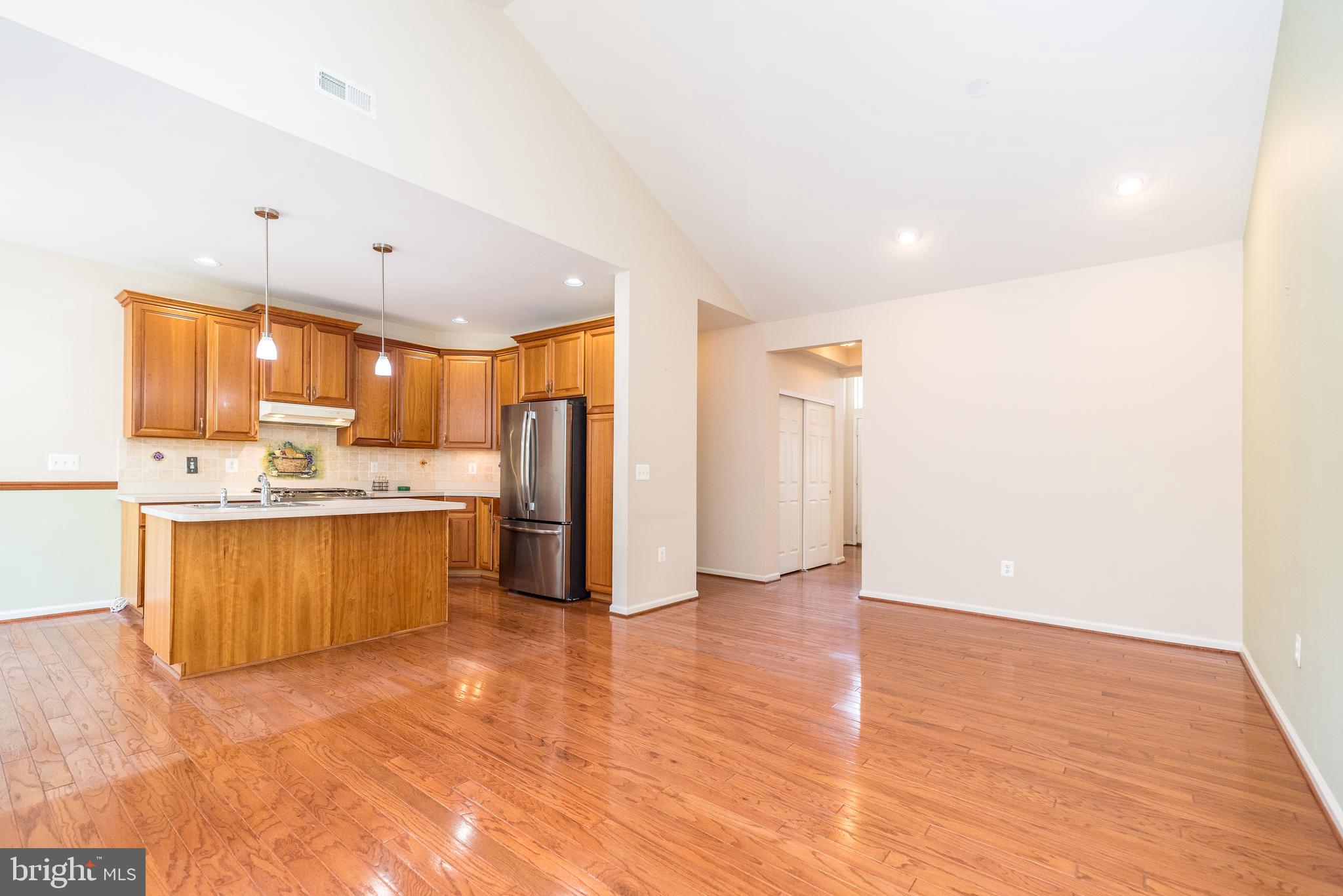 LAMPLIGHTER VILLAGE - Residential