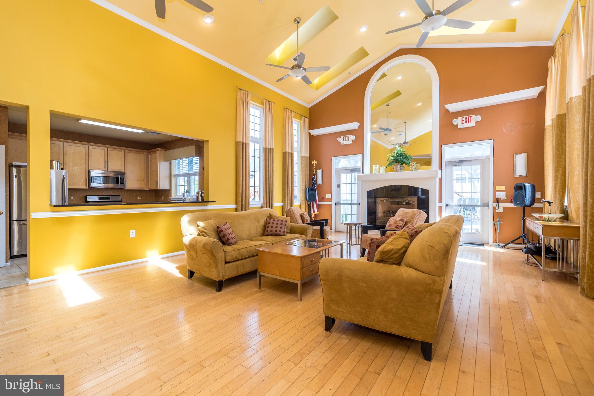 LAMPLIGHTER VILLAGE - Residential