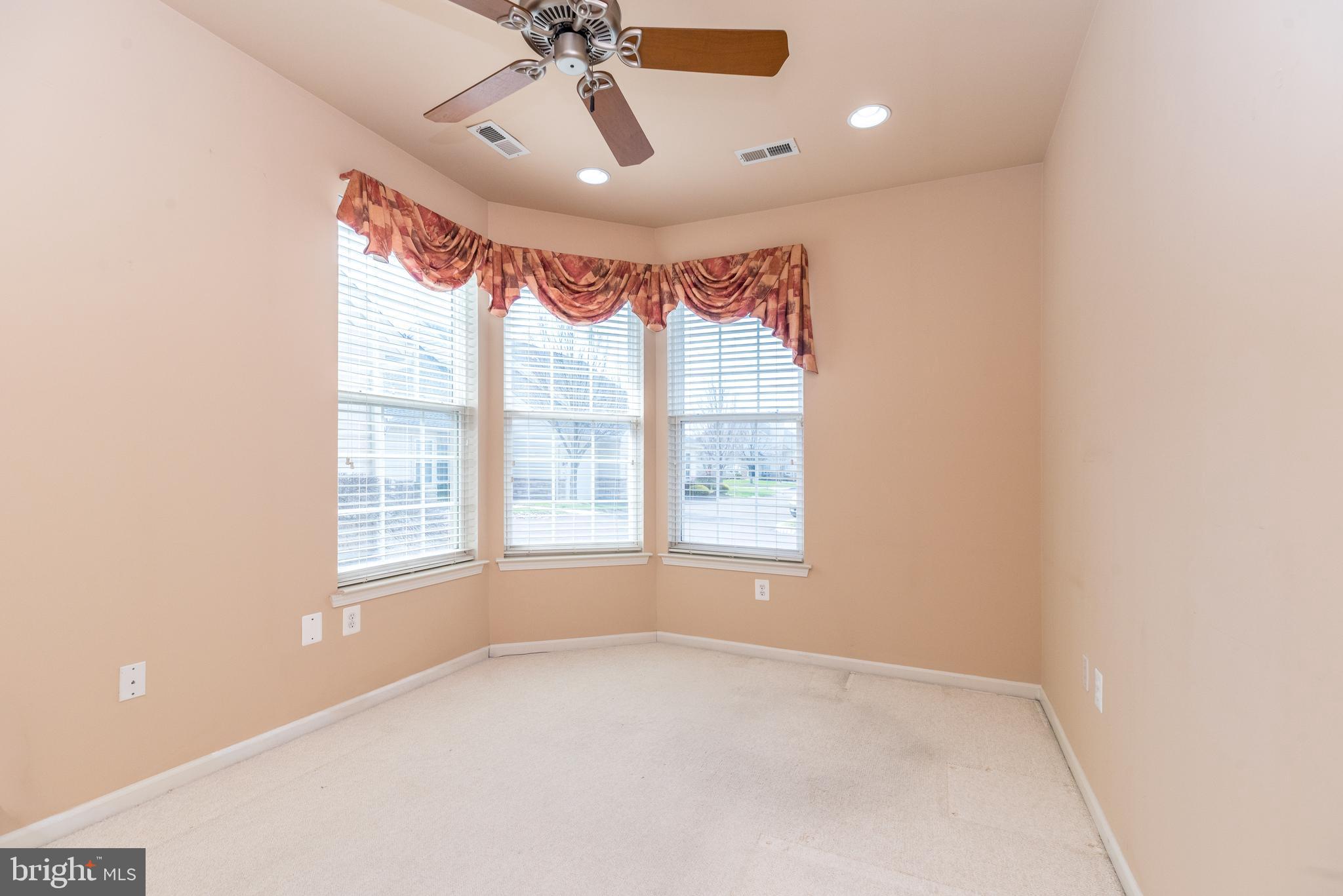 LAMPLIGHTER VILLAGE - Residential