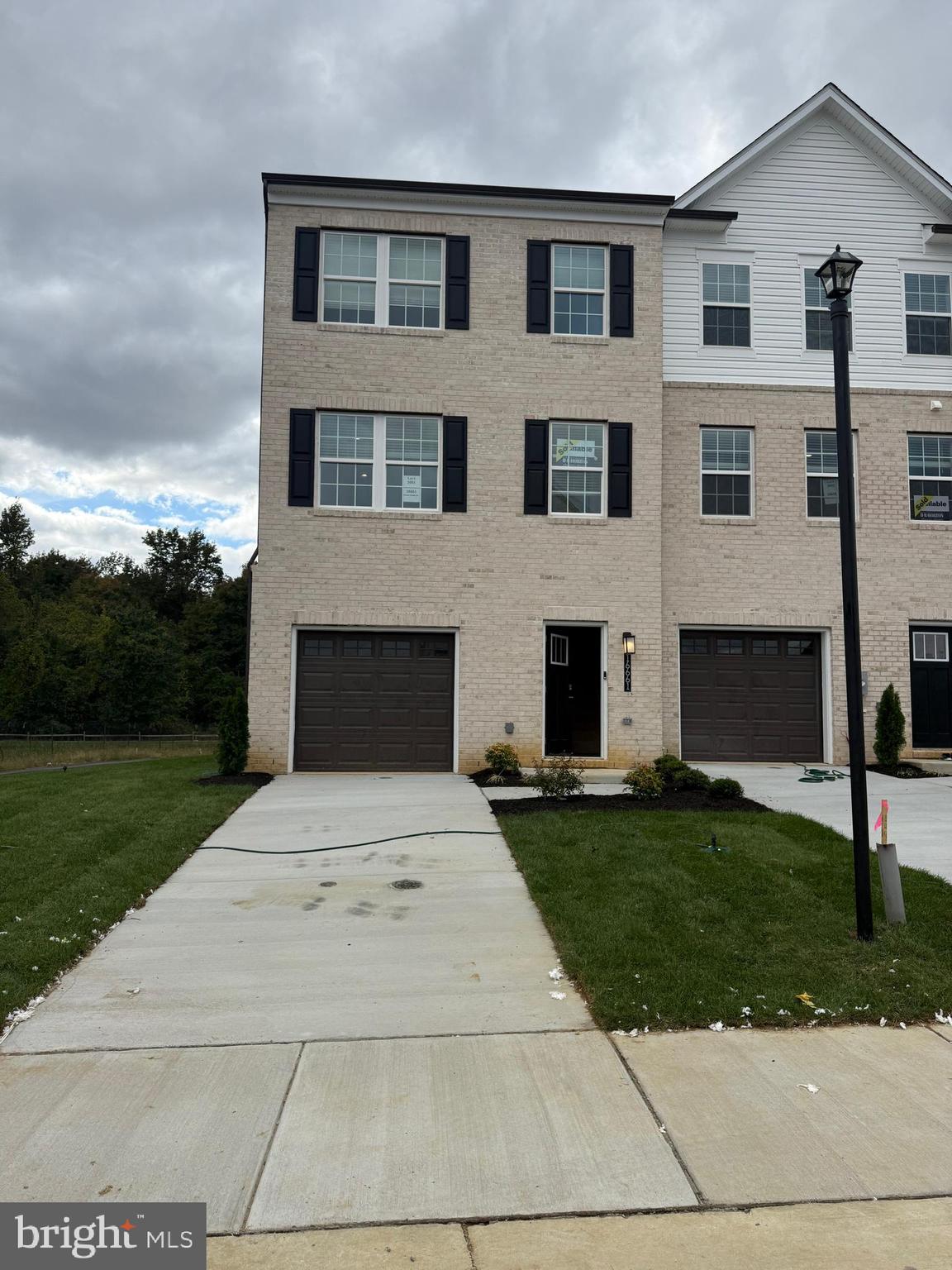 SPRING HILLS - Residential Lease