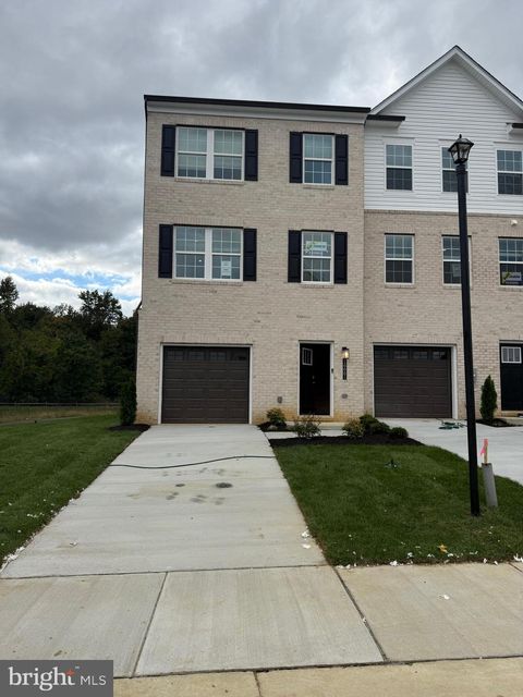 Photo of 16661 Green Glade Dr, BRANDYWINE, MD 20613 (MLS # MDPG2181132) Photo of 16661 Green Glade Dr, BRANDYWINE, MD 20613 (MLS # MDPG2181132)