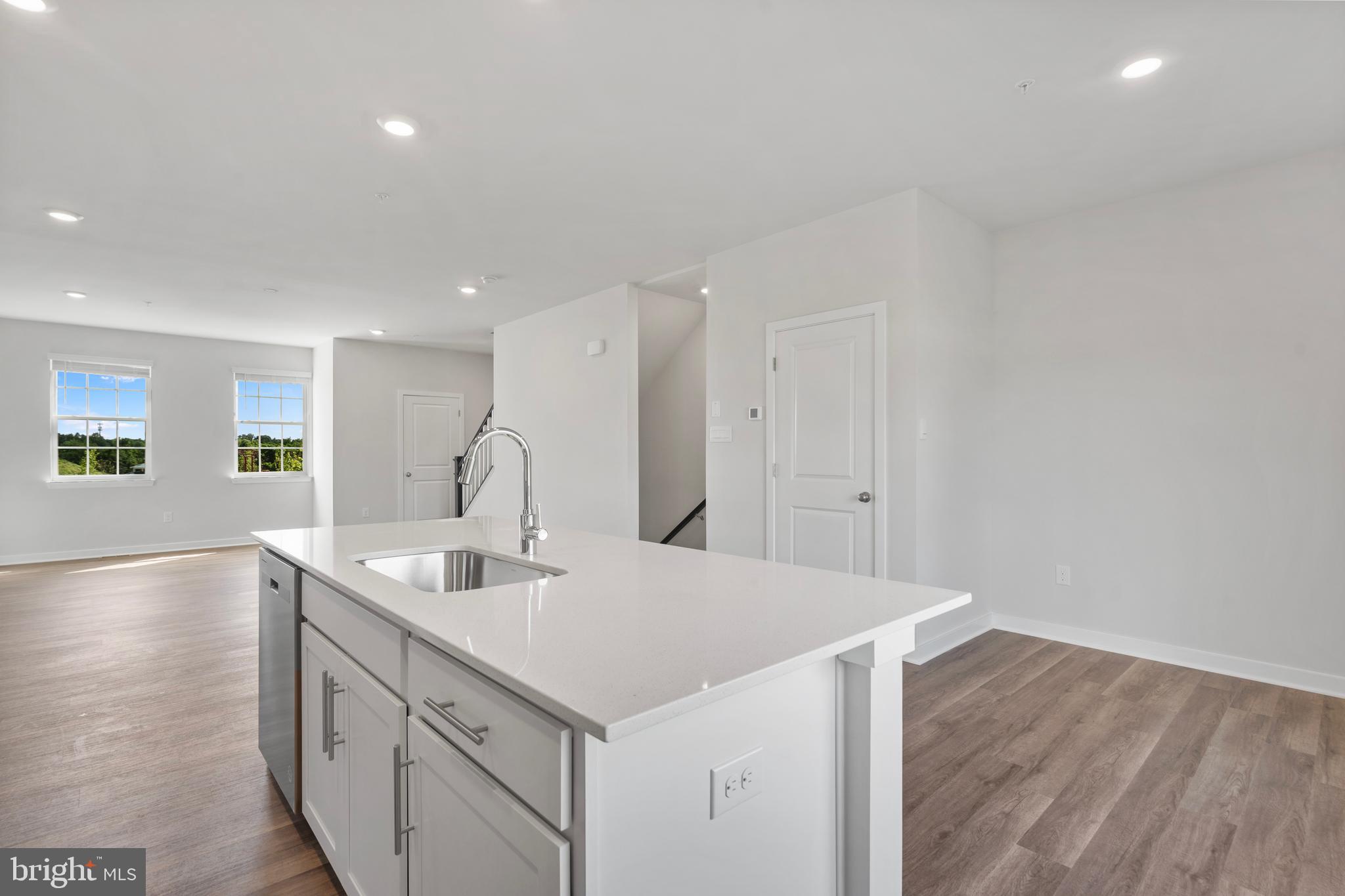 SPRING HILLS - Residential Lease