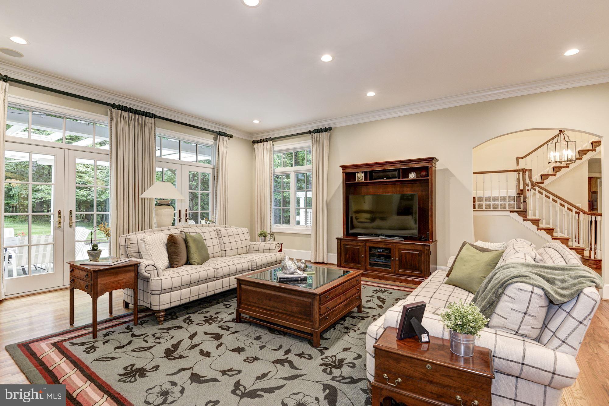 LANGLEY FOREST - Residential